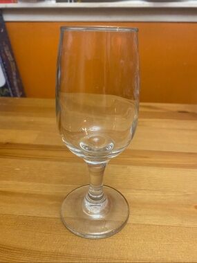 Clear Glass Wine Goblet Classic Stemware